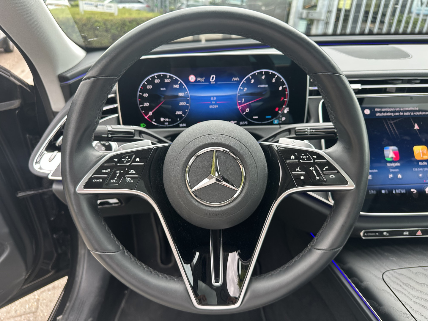 Mercedes-Benz Mercedes-Benz