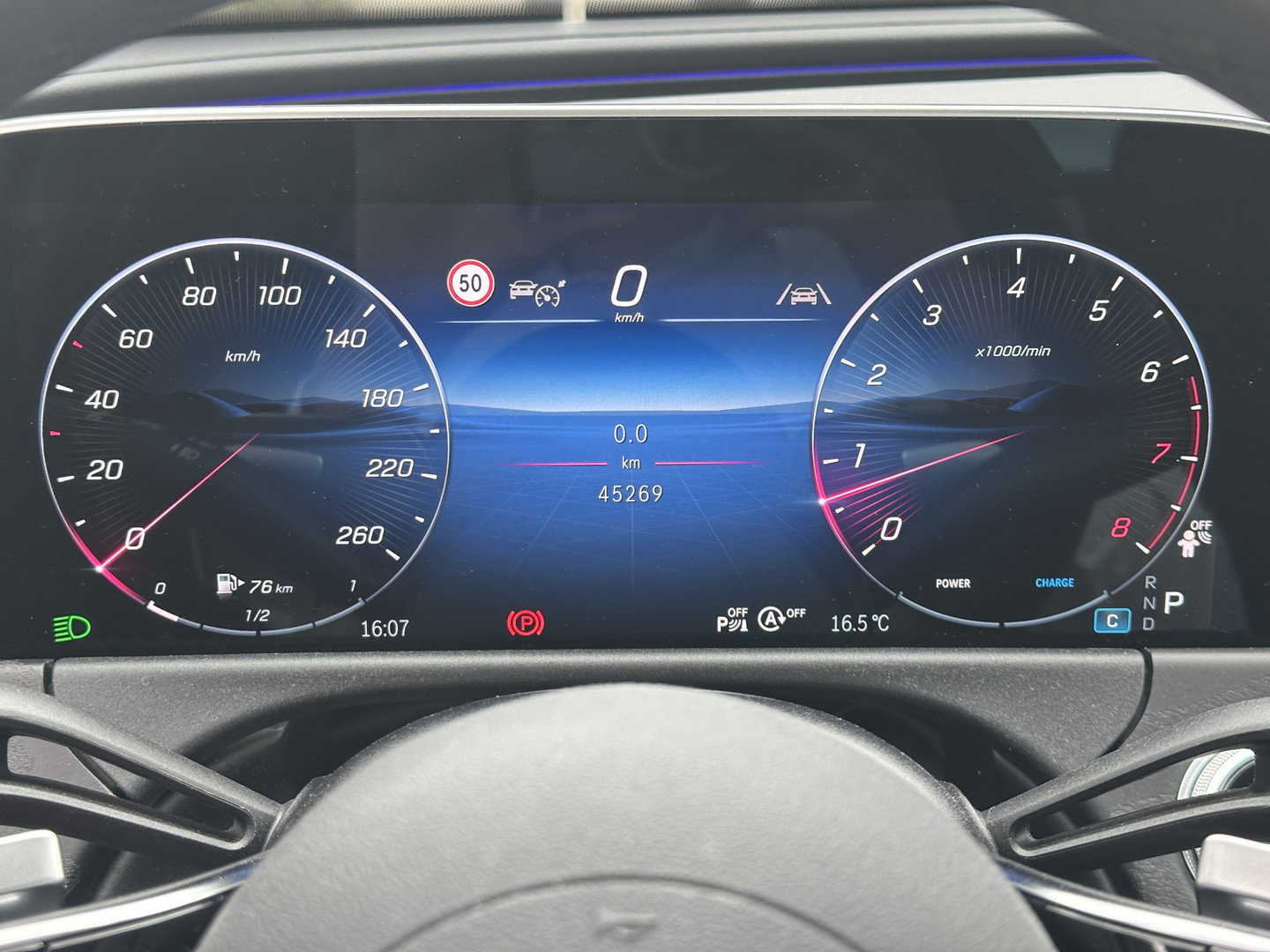 Mercedes-Benz Mercedes-Benz