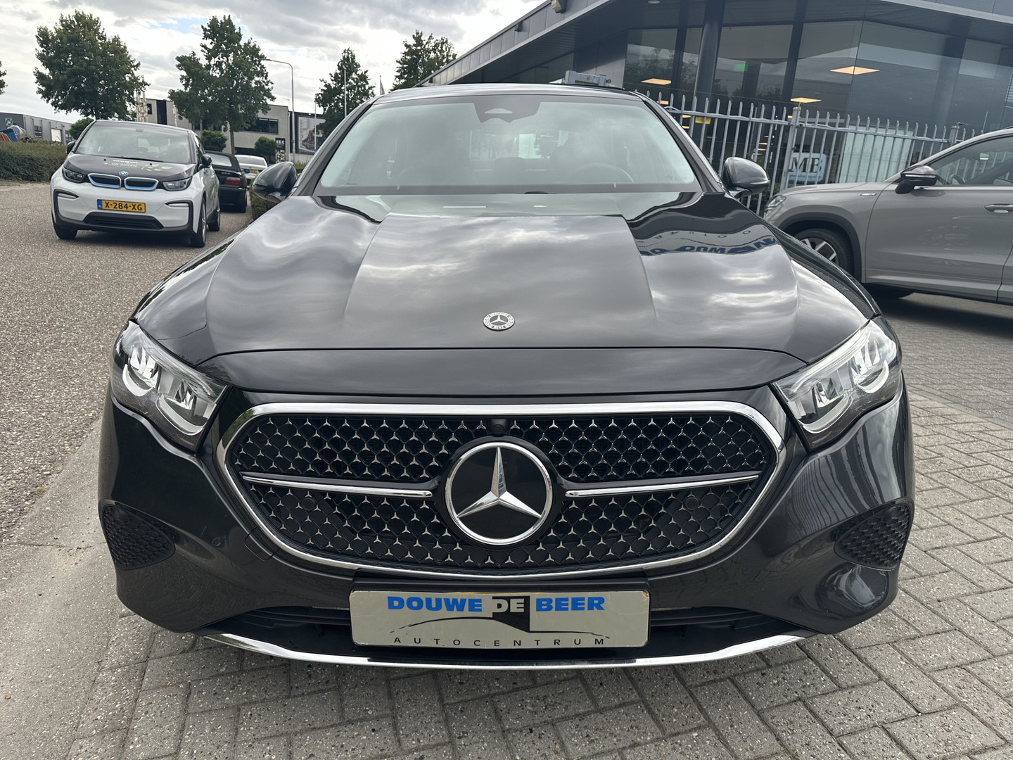 Mercedes-Benz Mercedes-Benz