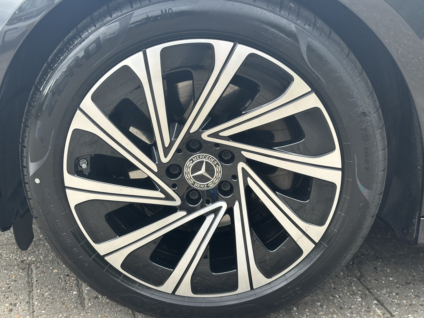 Mercedes-Benz Mercedes-Benz