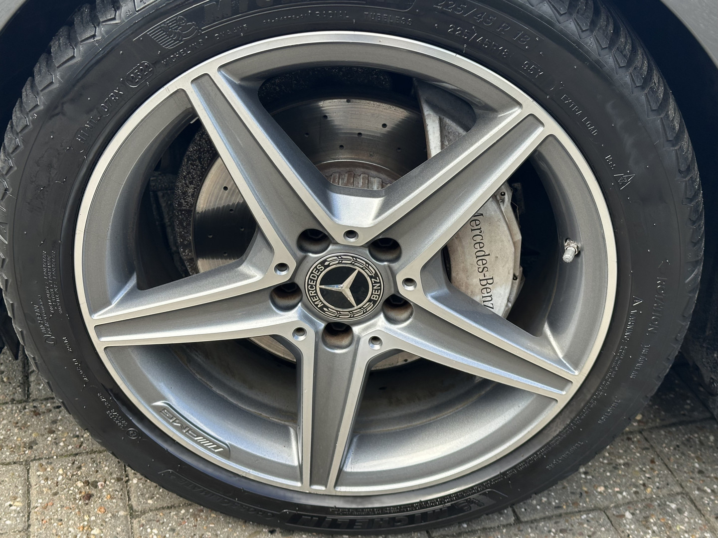 Mercedes-Benz Mercedes-Benz