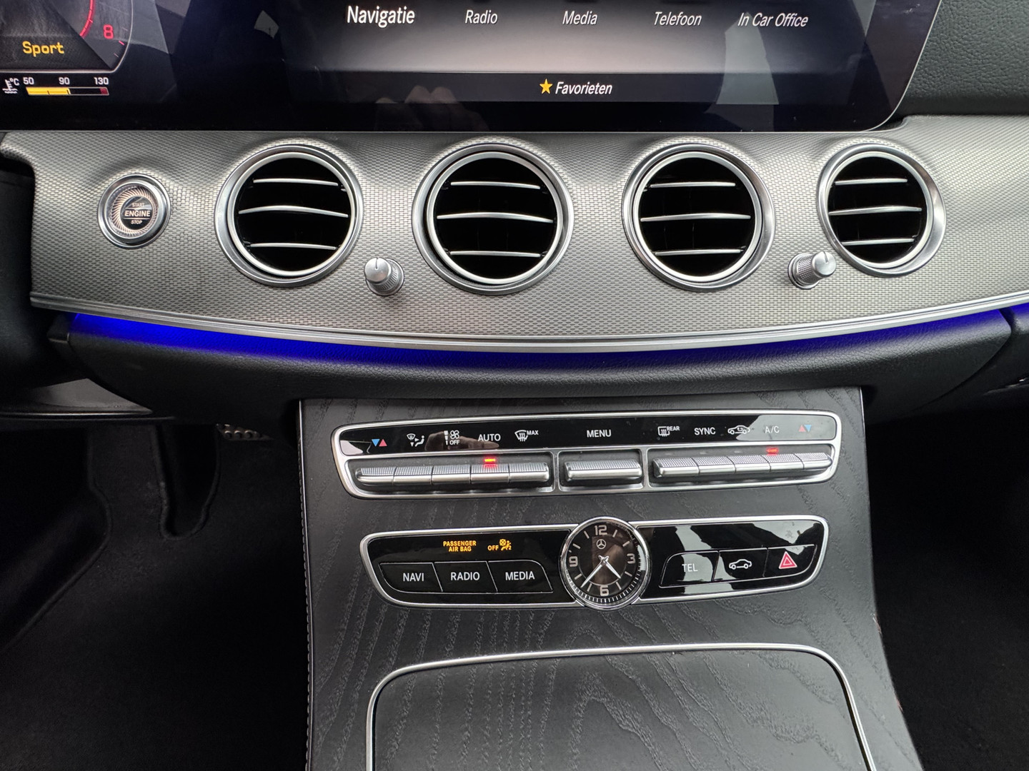 Mercedes-Benz Mercedes-Benz