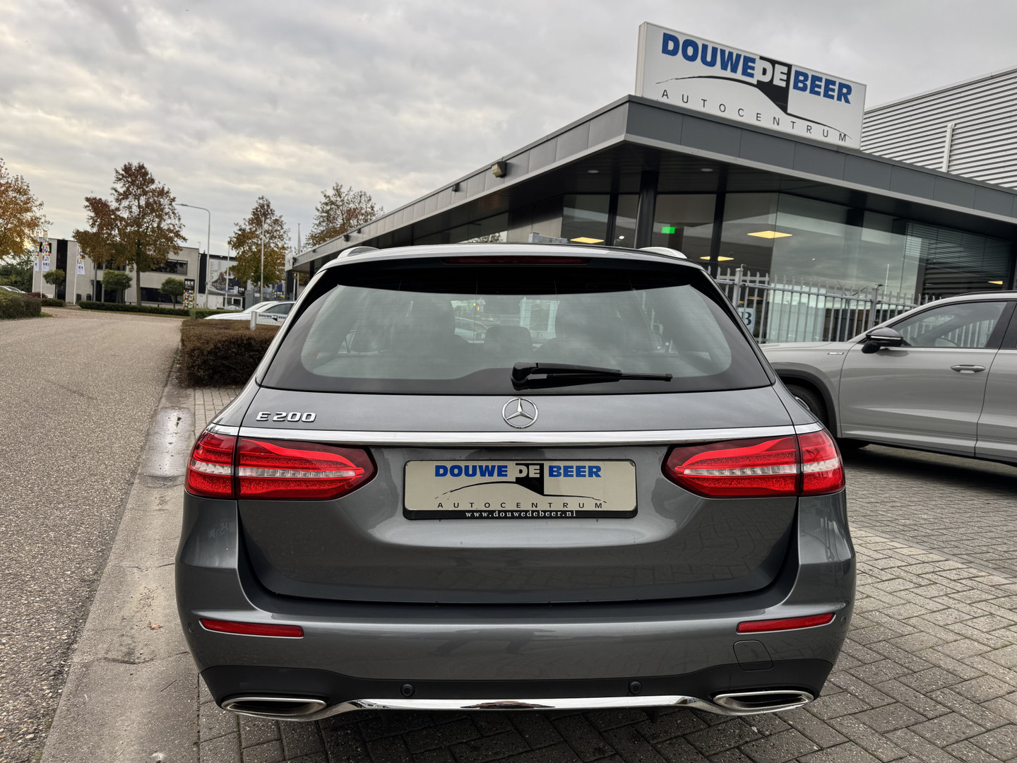 Mercedes-Benz Mercedes-Benz