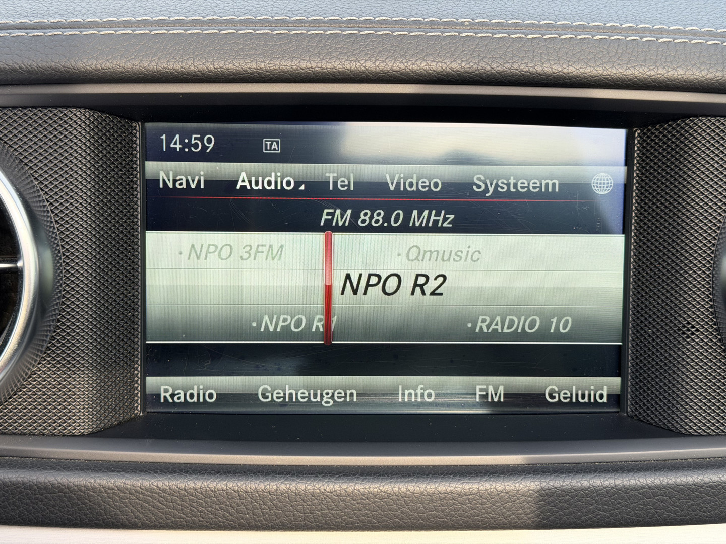 Mercedes-Benz Mercedes-Benz