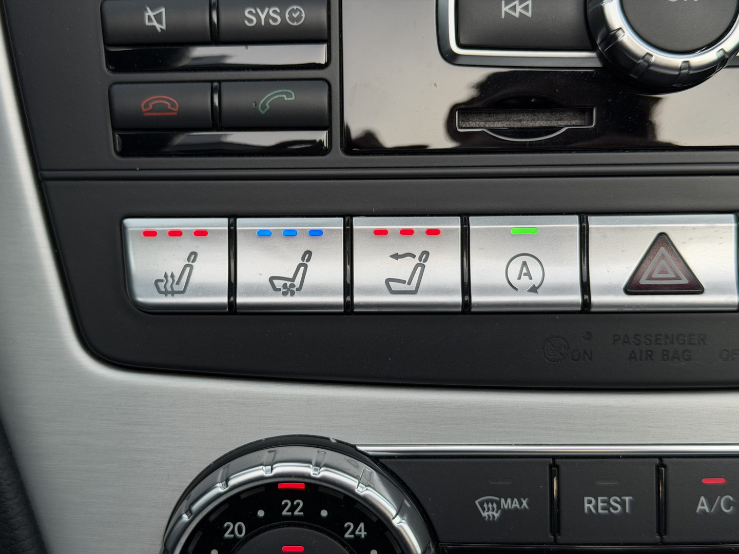 Mercedes-Benz Mercedes-Benz