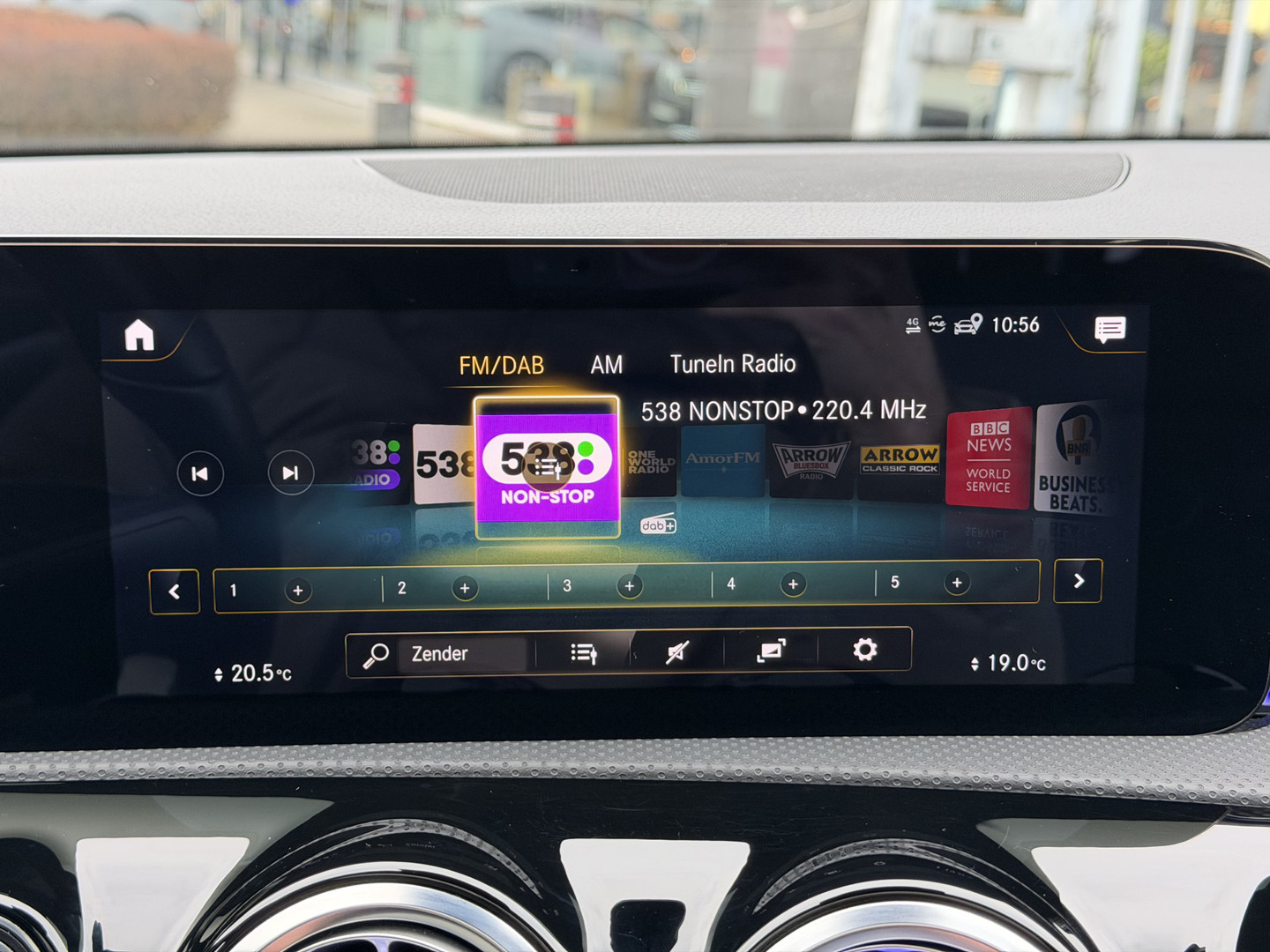 Mercedes-Benz Mercedes-Benz