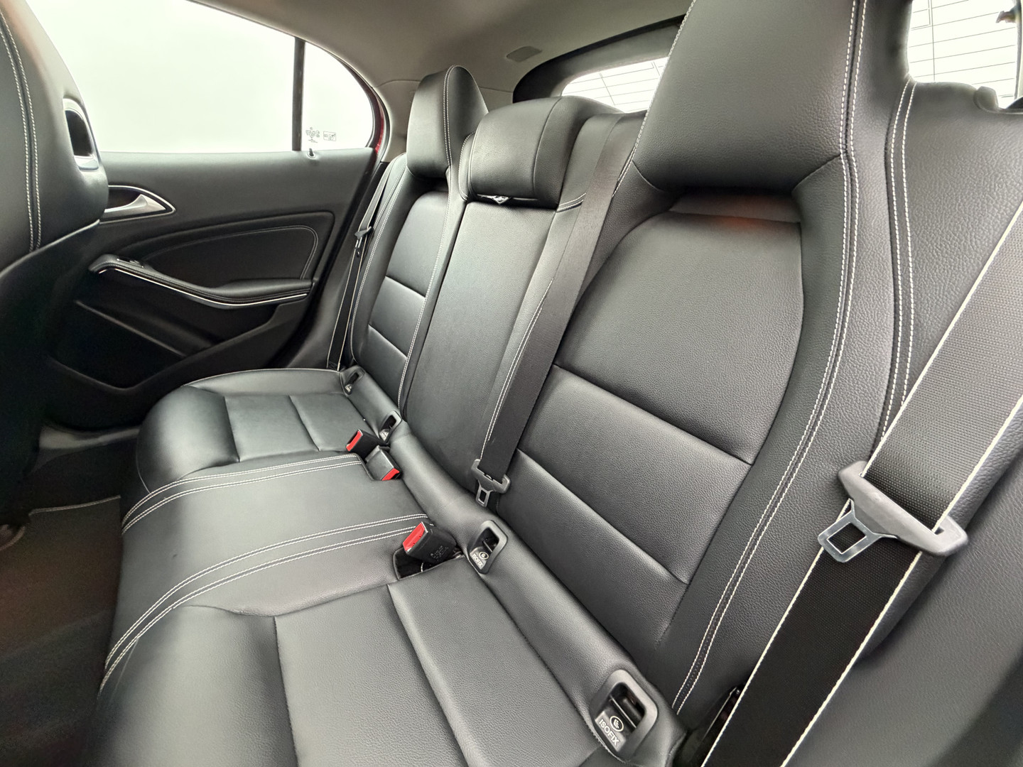 Mercedes-Benz Mercedes-Benz