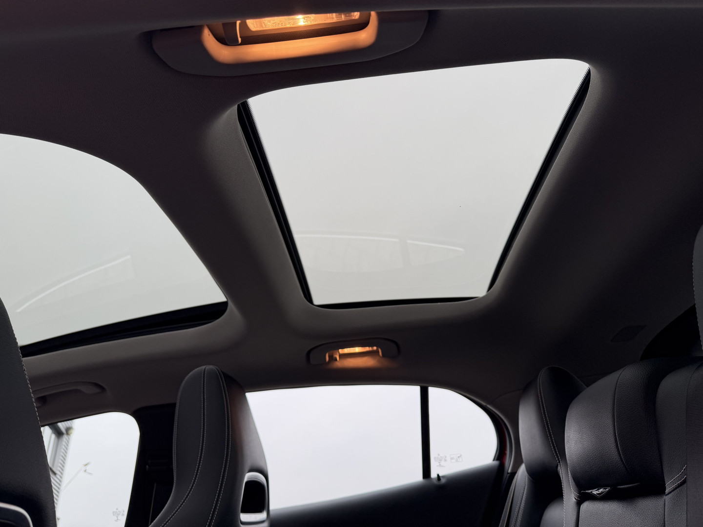 Mercedes-Benz Mercedes-Benz