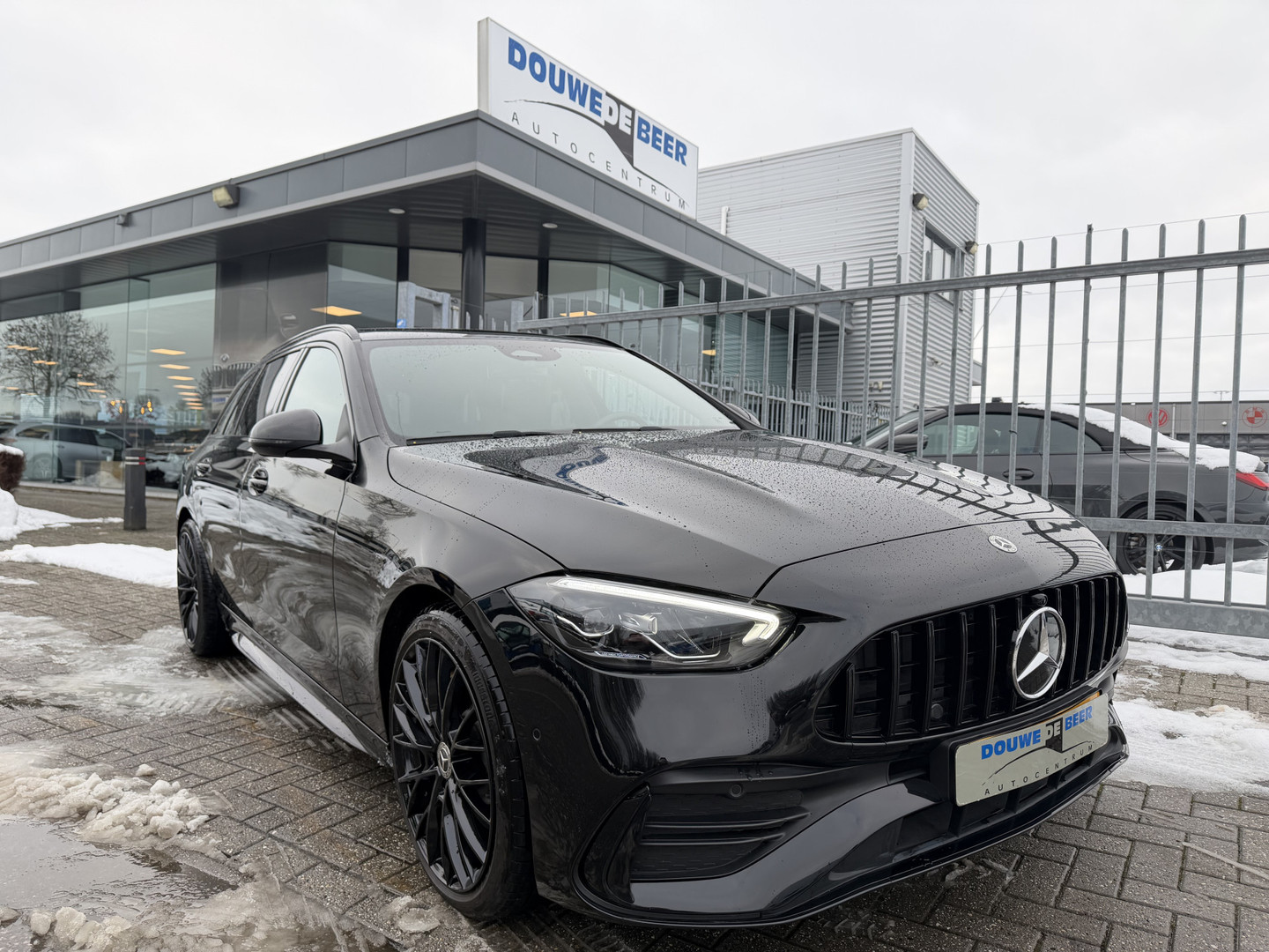 Mercedes-Benz Mercedes-Benz