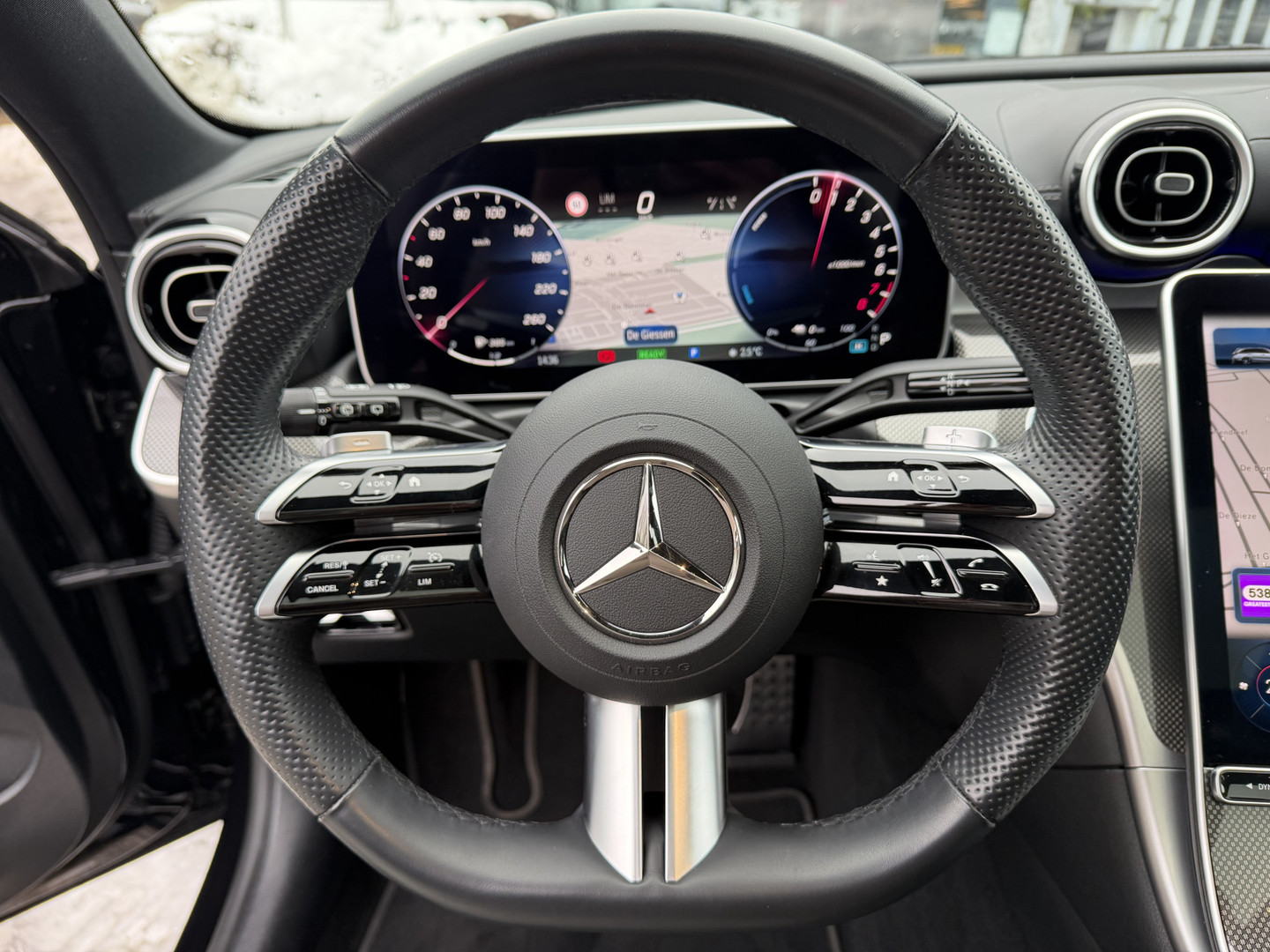 Mercedes-Benz Mercedes-Benz