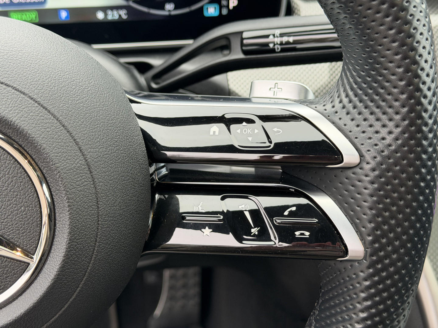 Mercedes-Benz Mercedes-Benz