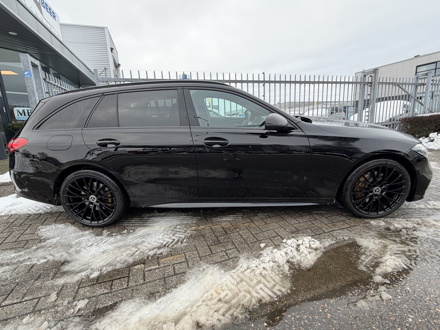 Mercedes-Benz Mercedes-Benz