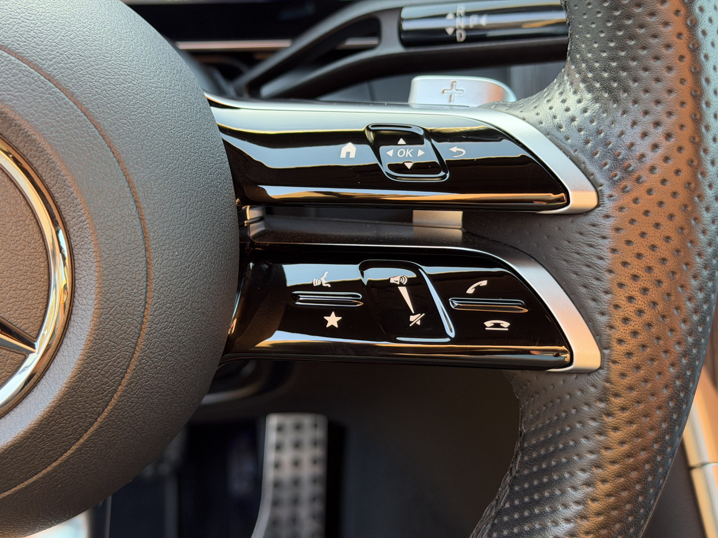 Mercedes-Benz Mercedes-Benz