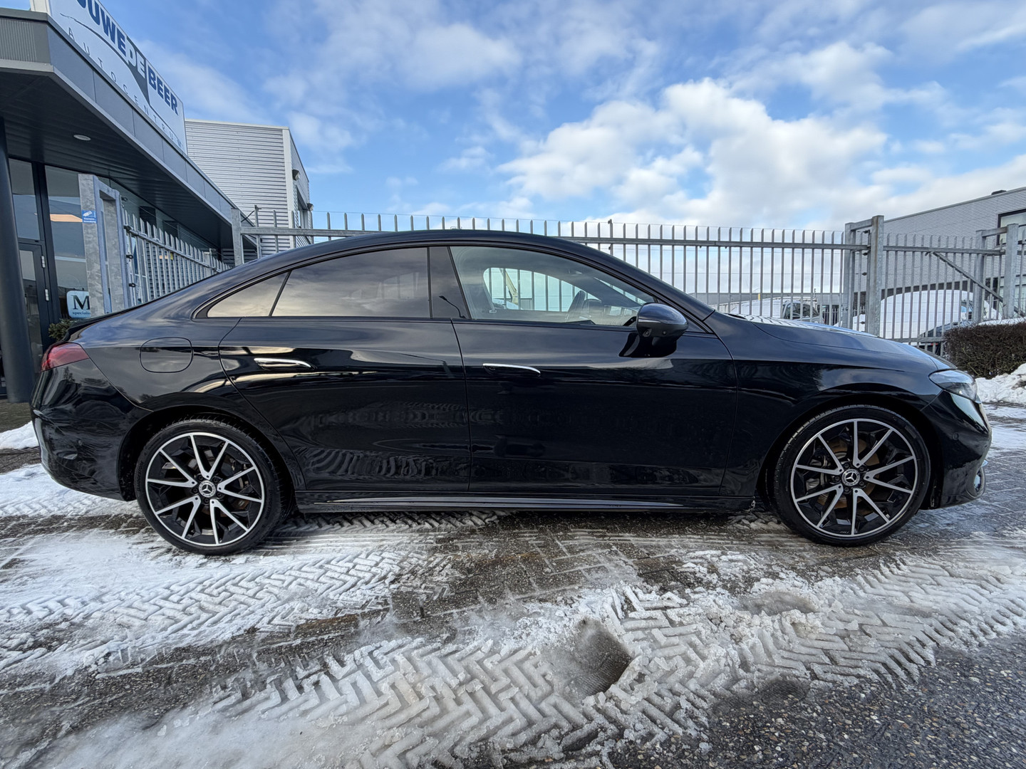 Mercedes-Benz Mercedes-Benz