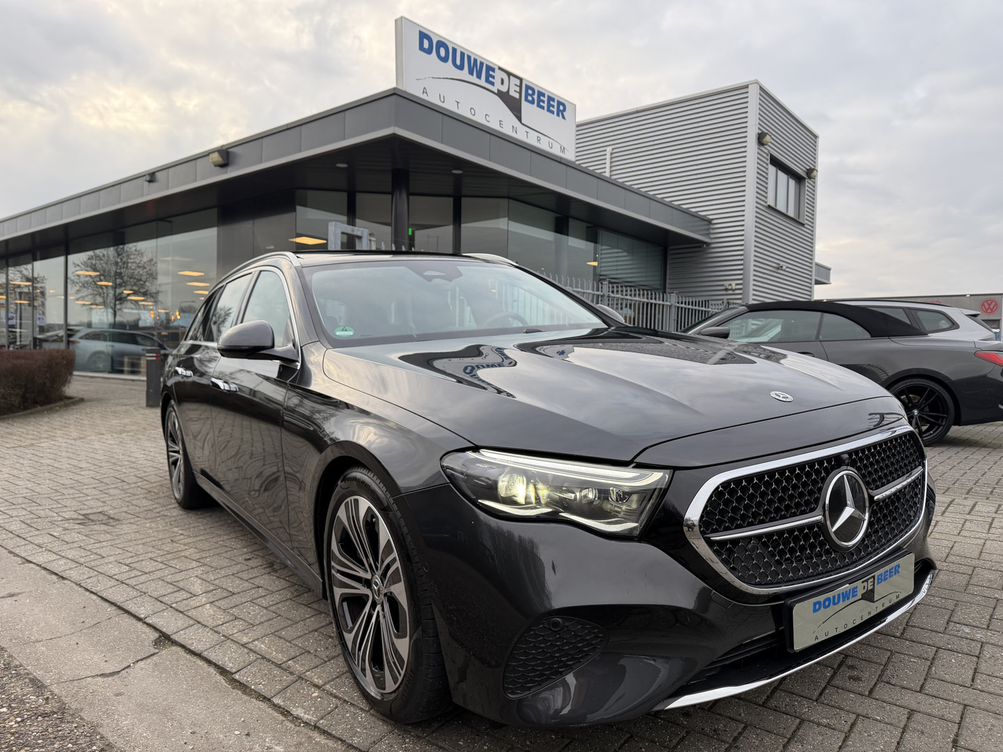 Mercedes-Benz Mercedes-Benz