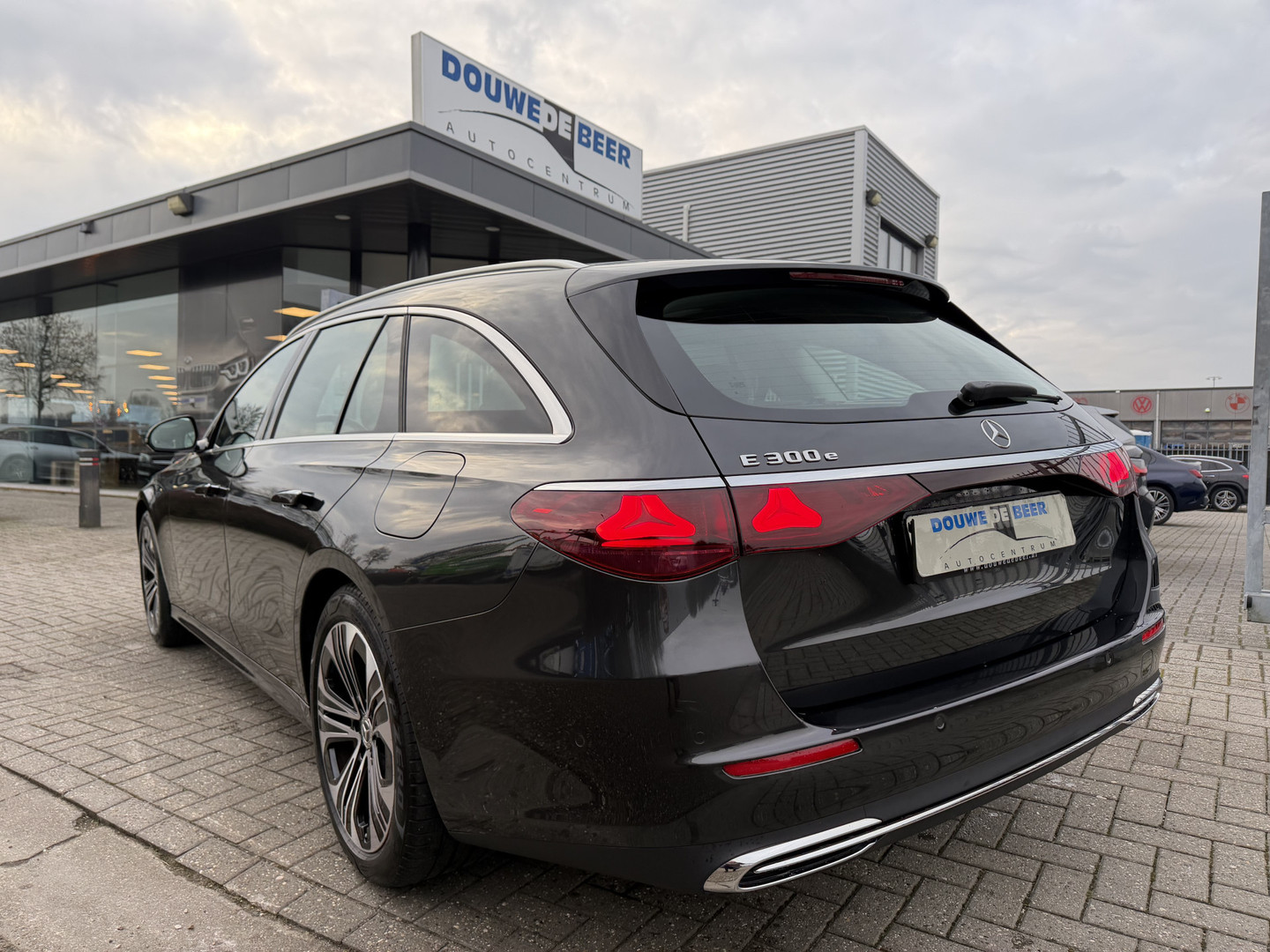 Mercedes-Benz Mercedes-Benz