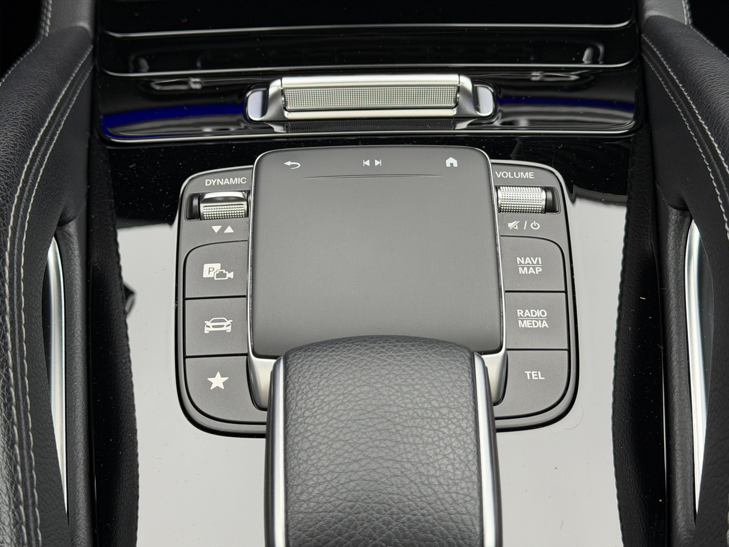 Mercedes-Benz Mercedes-Benz