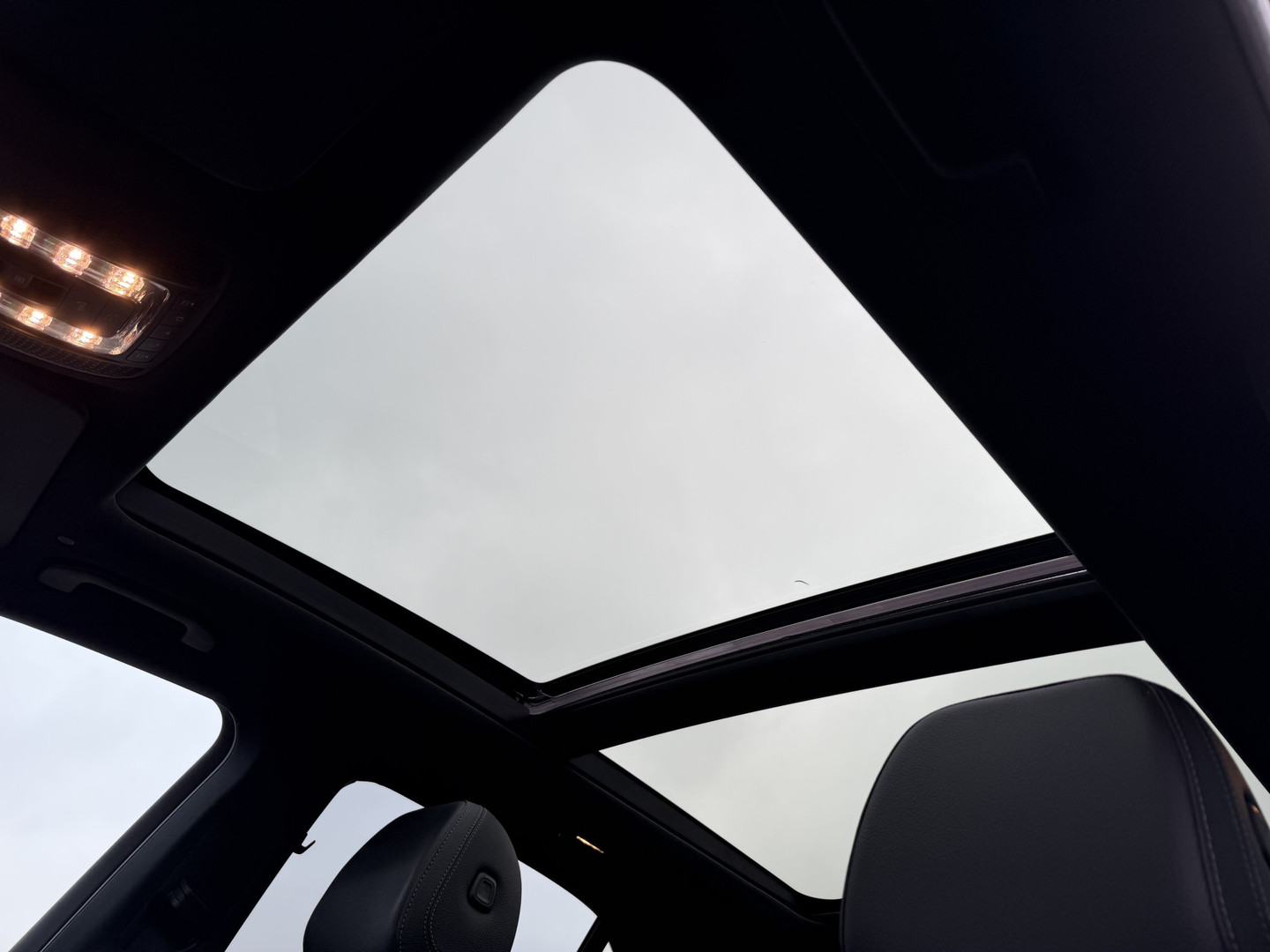 Mercedes-Benz Mercedes-Benz