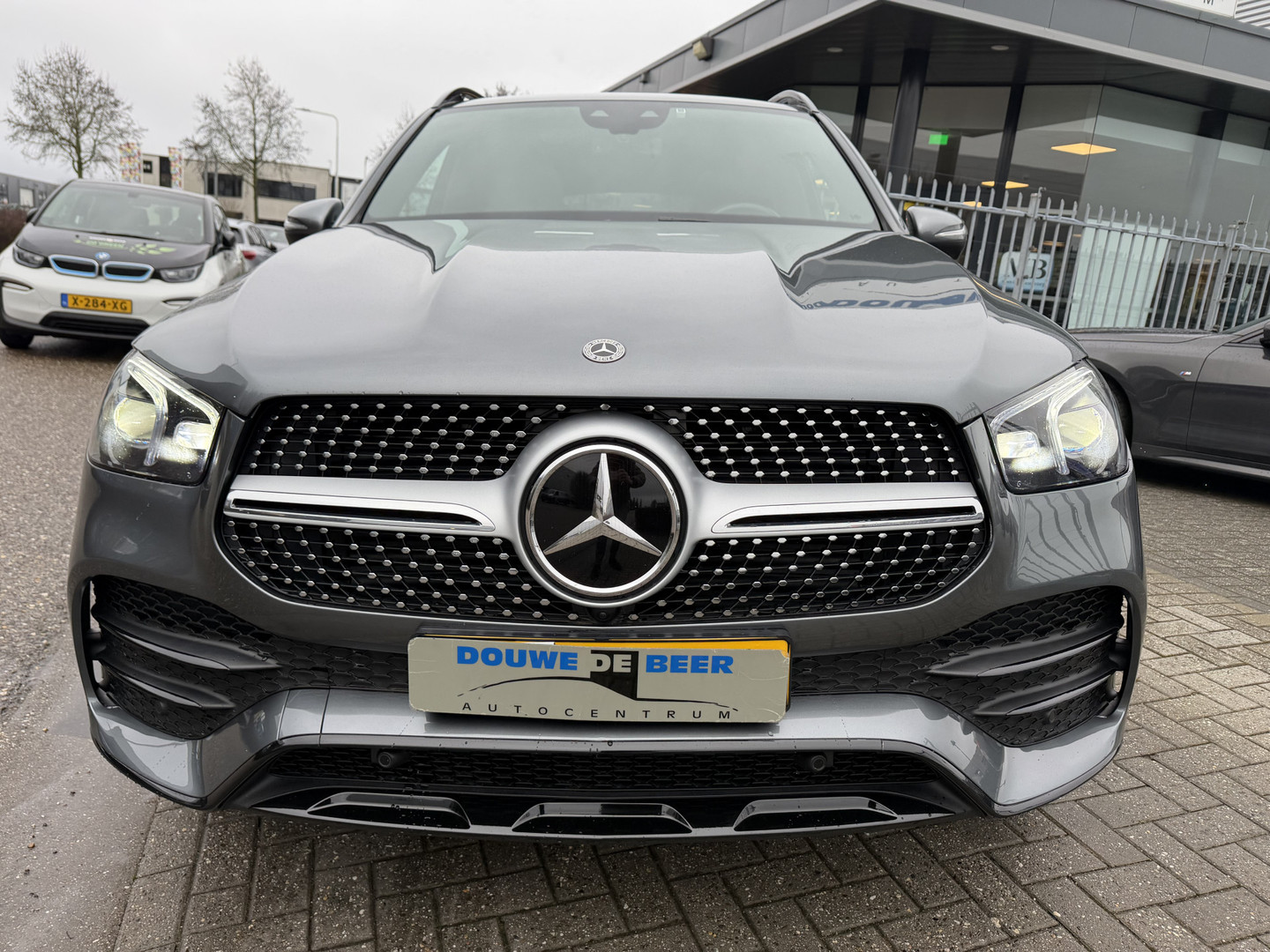 Mercedes-Benz Mercedes-Benz