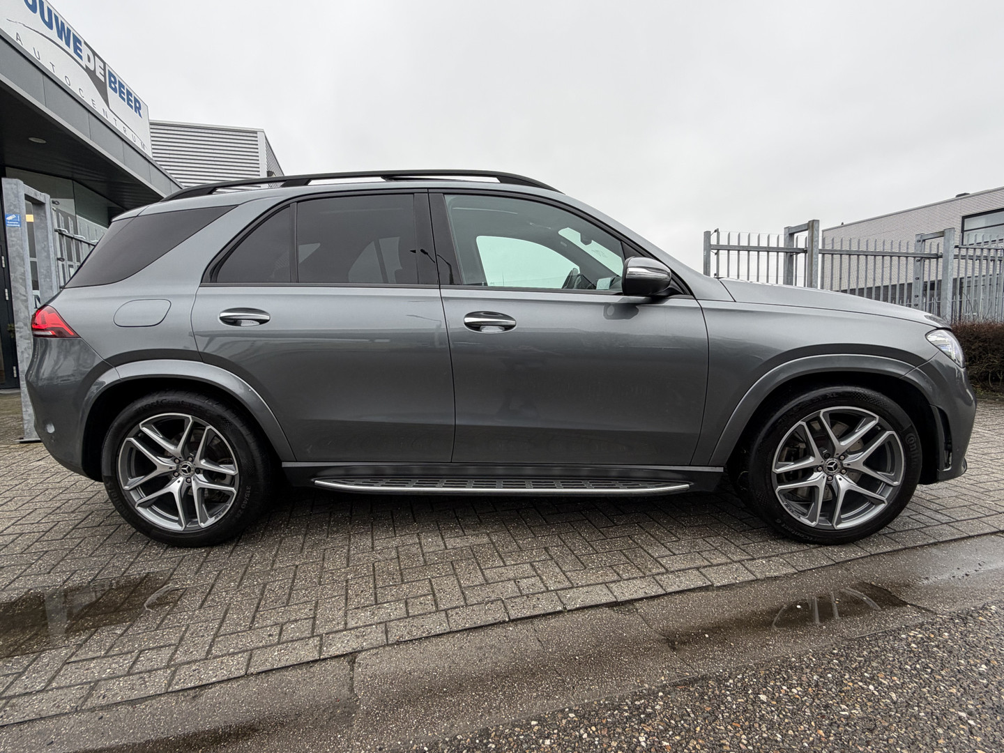 Mercedes-Benz Mercedes-Benz