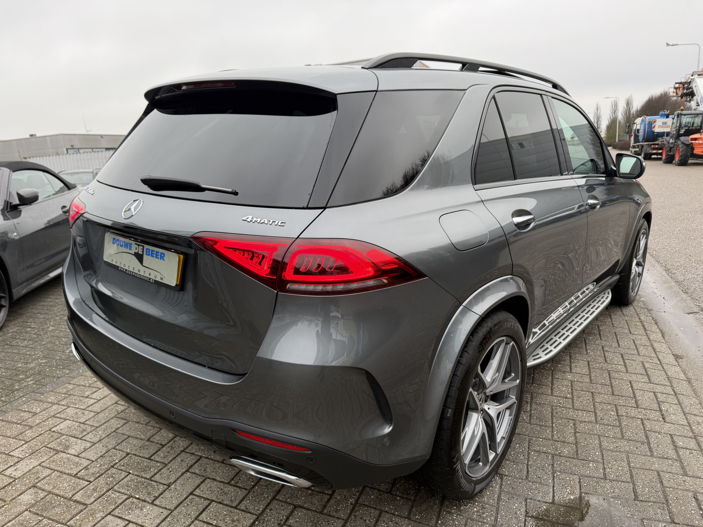 Mercedes-Benz Mercedes-Benz