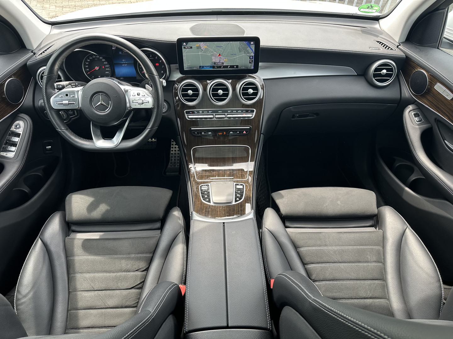 Mercedes-Benz Mercedes-Benz