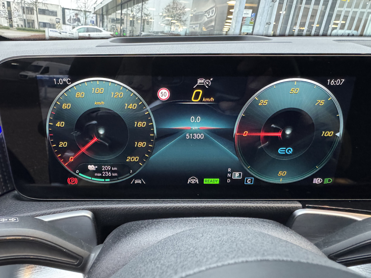 Mercedes-Benz Mercedes-Benz