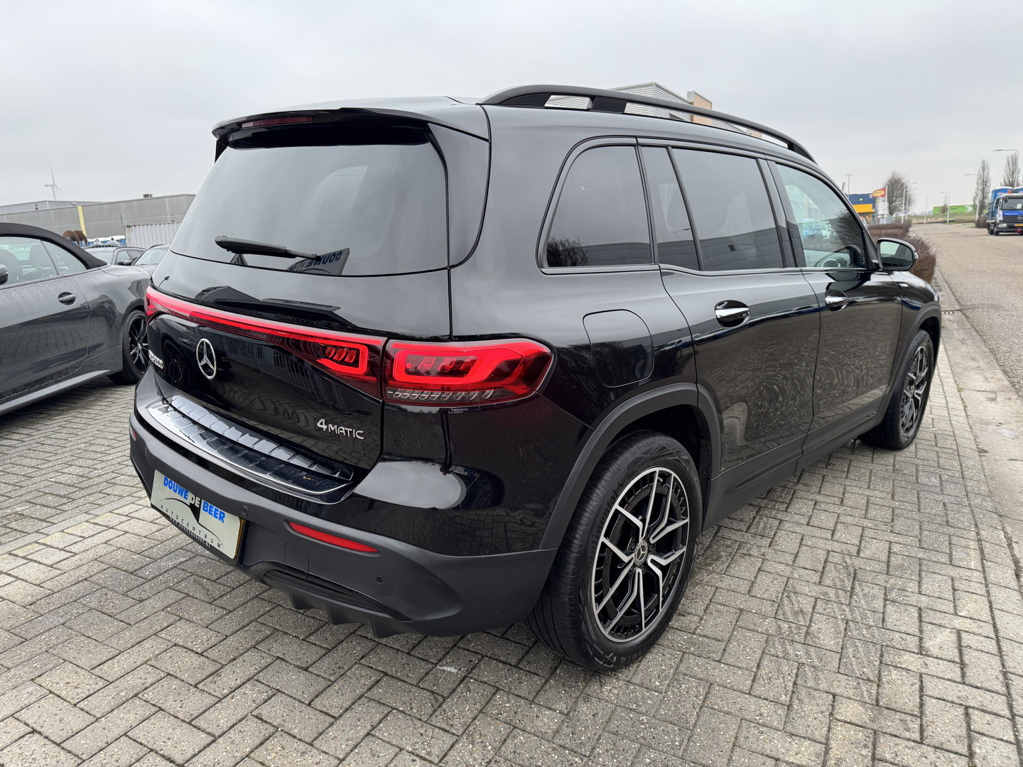 Mercedes-Benz Mercedes-Benz