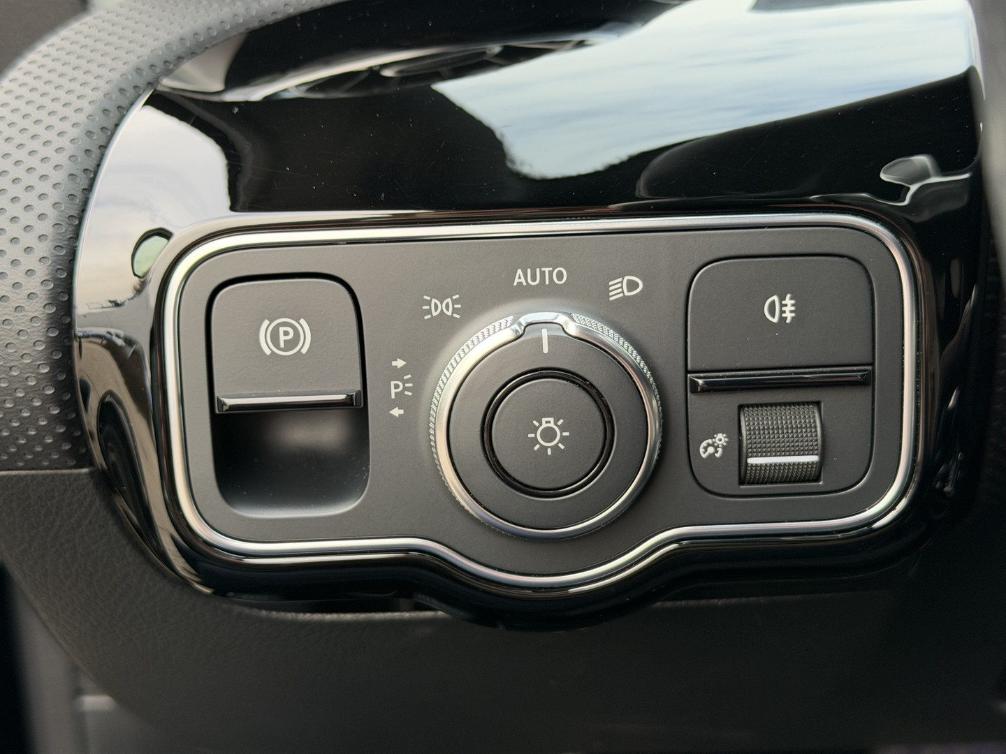 Mercedes-Benz Mercedes-Benz