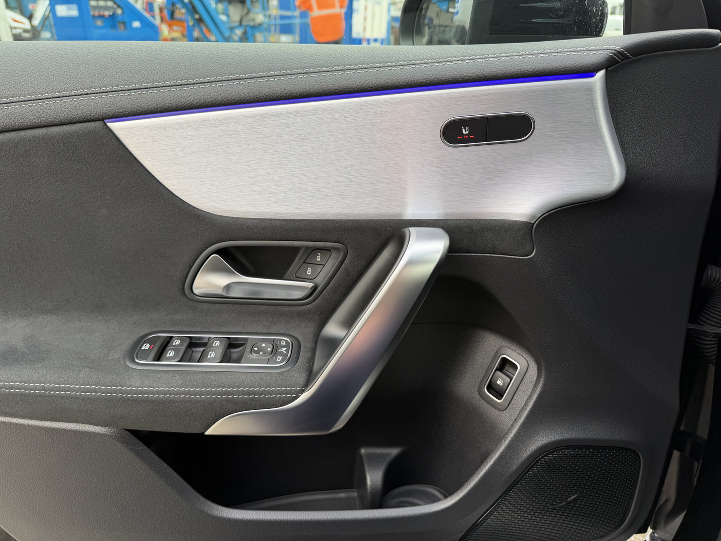 Mercedes-Benz Mercedes-Benz