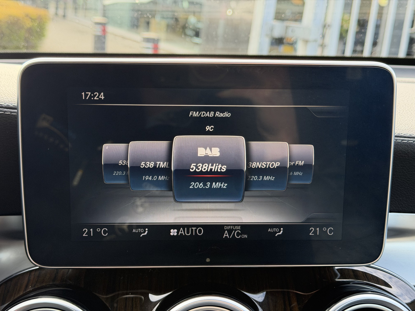 Mercedes-Benz Mercedes-Benz