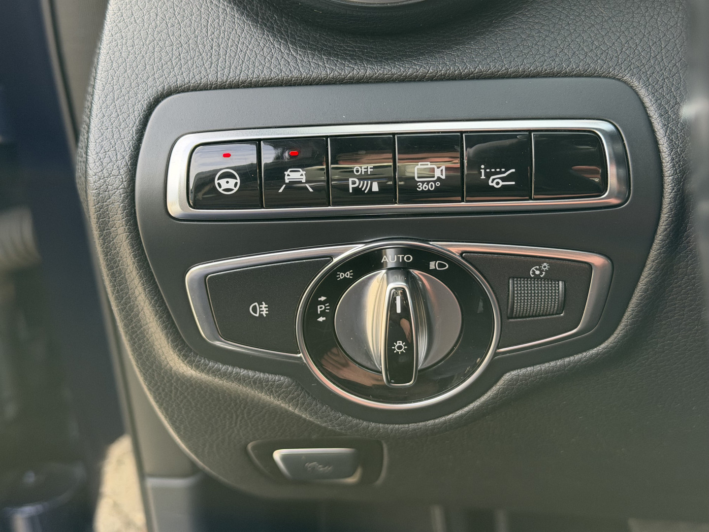 Mercedes-Benz Mercedes-Benz