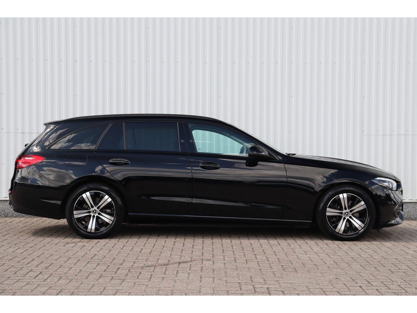 Mercedes-Benz Mercedes-Benz