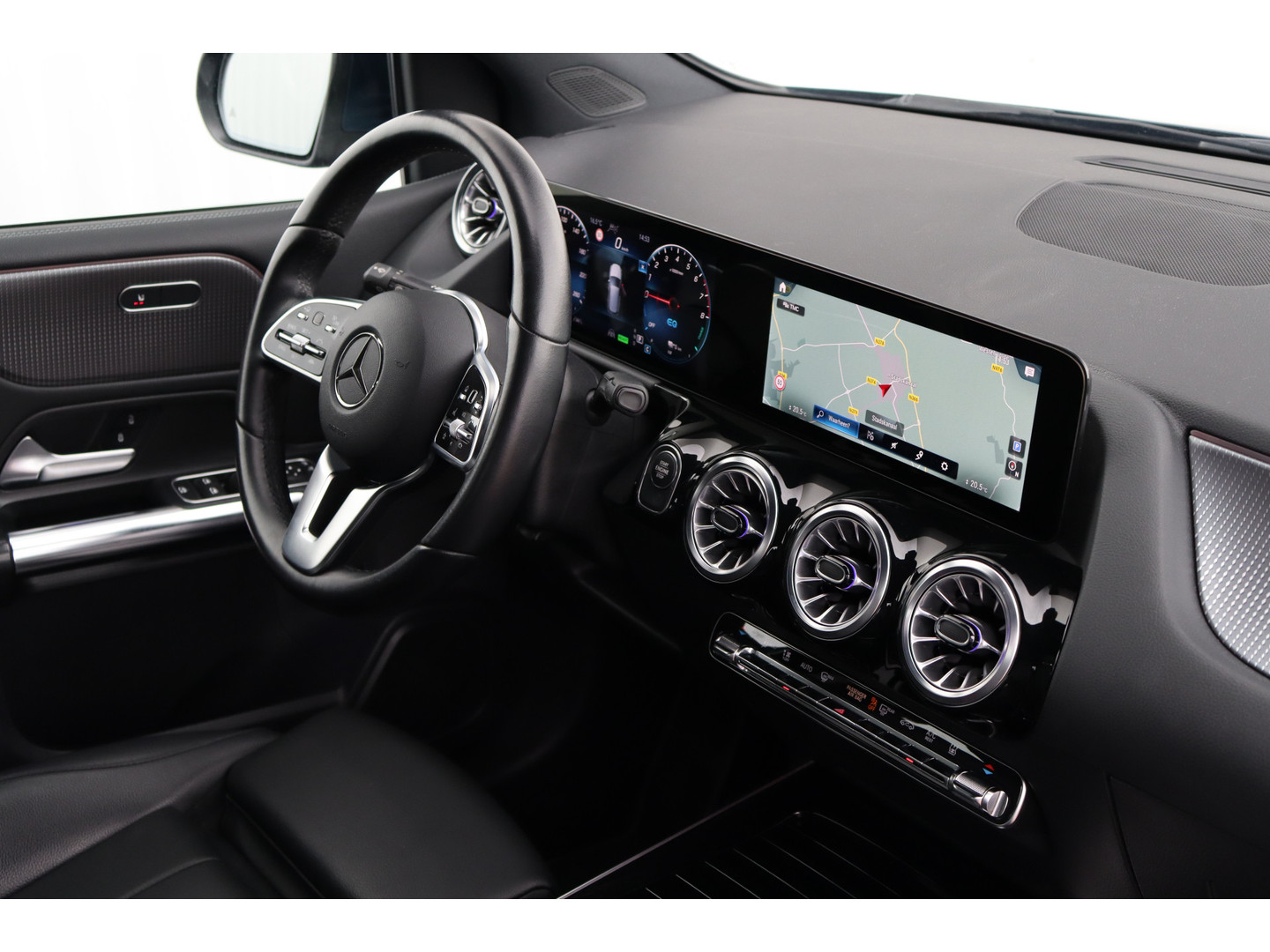 Mercedes-Benz Mercedes-Benz