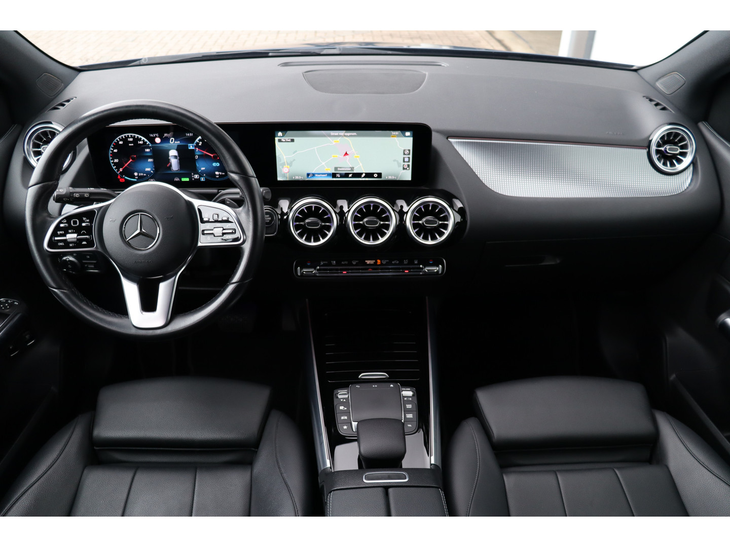 Mercedes-Benz Mercedes-Benz