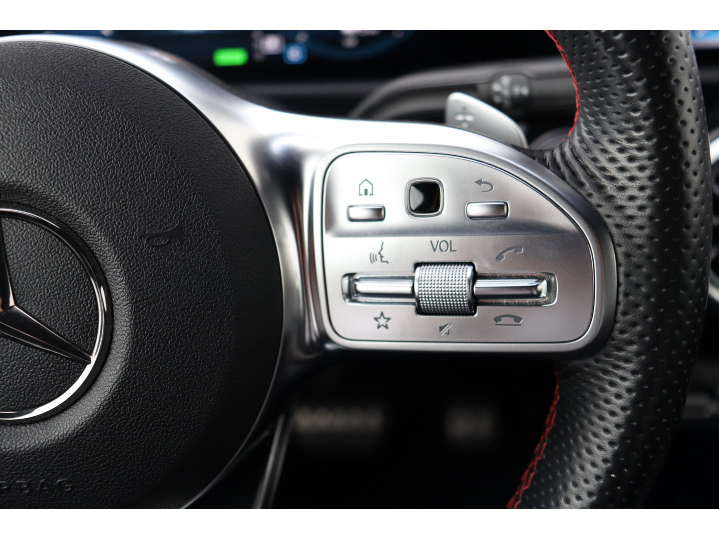 Mercedes-Benz Mercedes-Benz