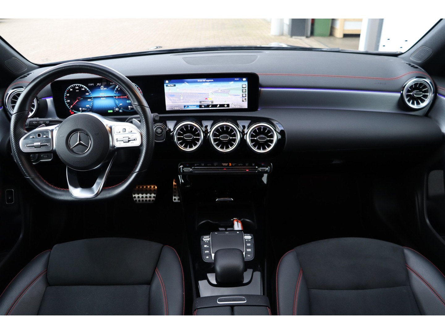 Mercedes-Benz Mercedes-Benz