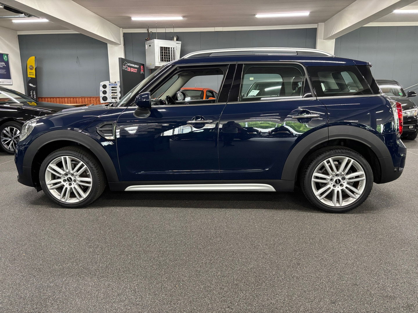 MINI MINI