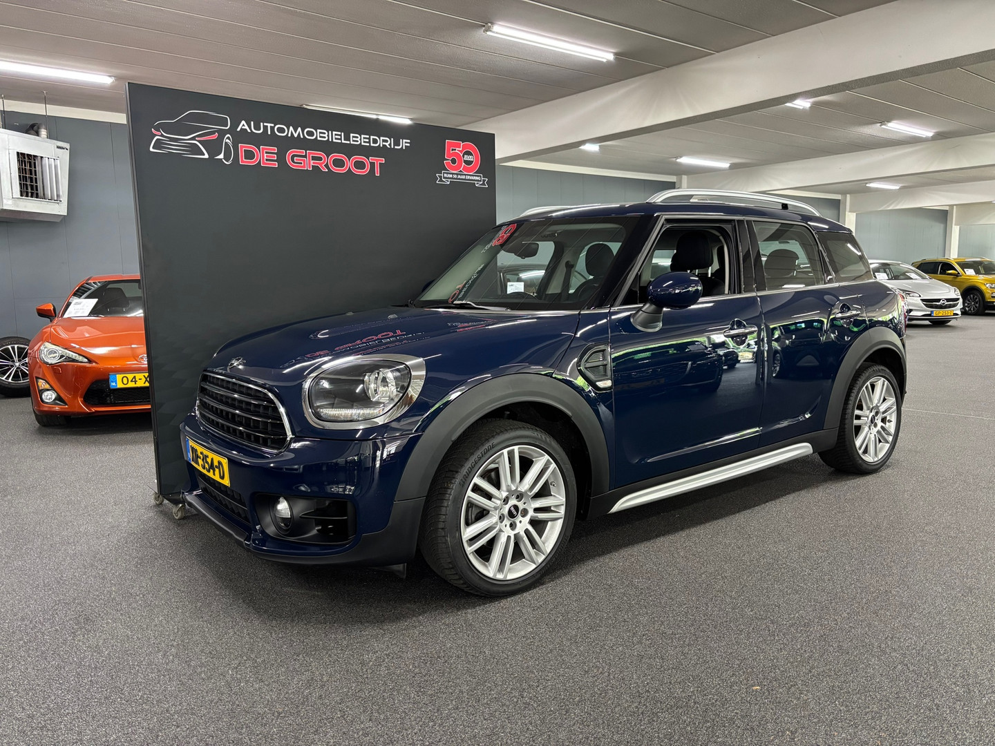 MINI MINI