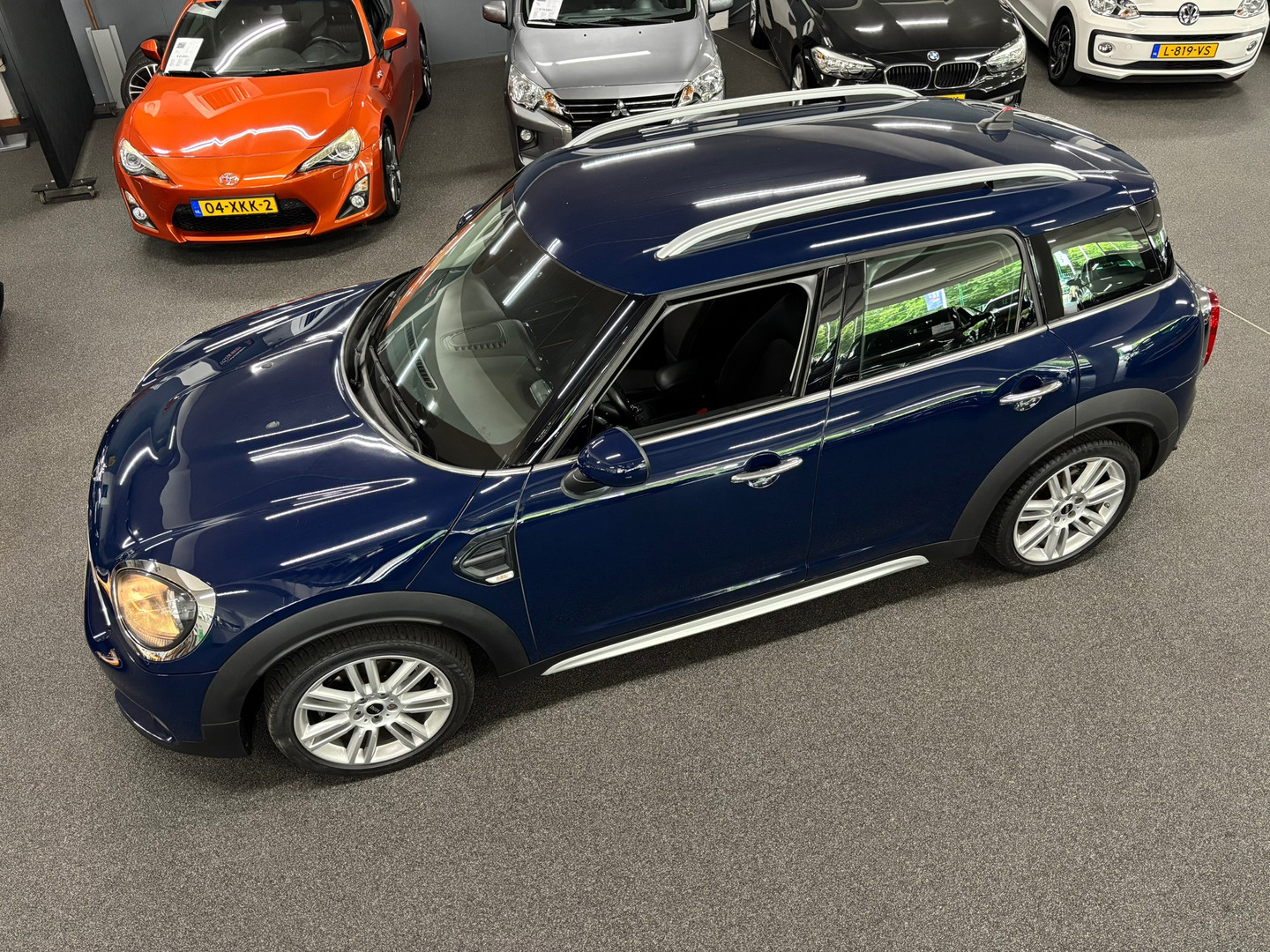 MINI MINI