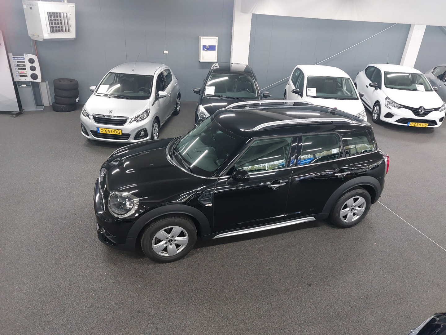 MINI MINI