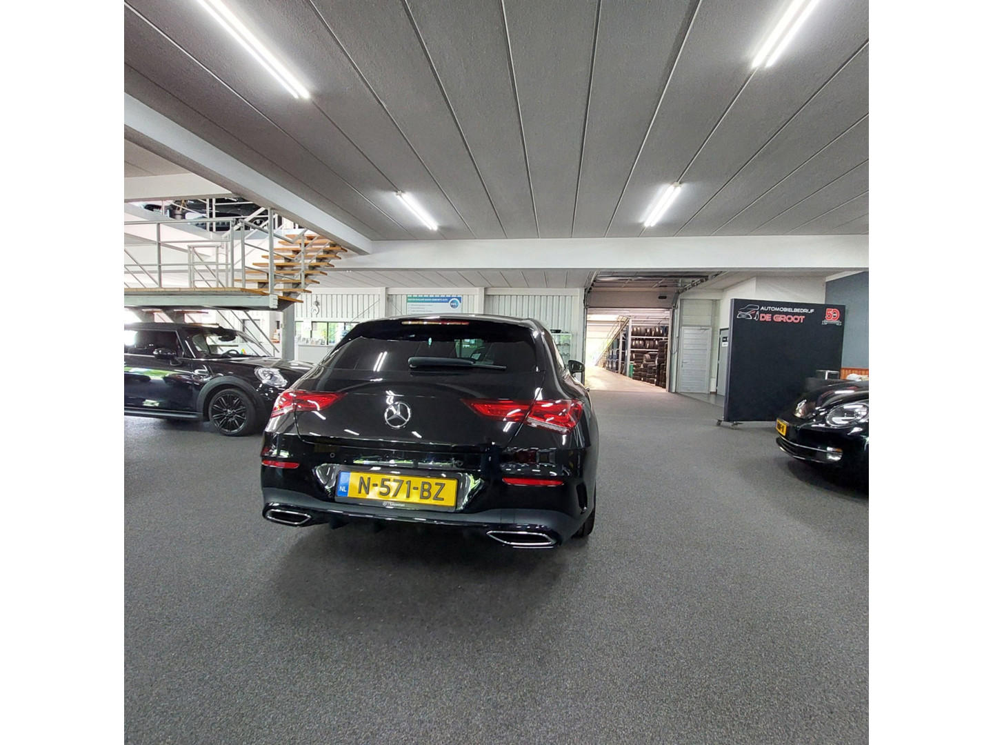 Mercedes-Benz Mercedes-Benz