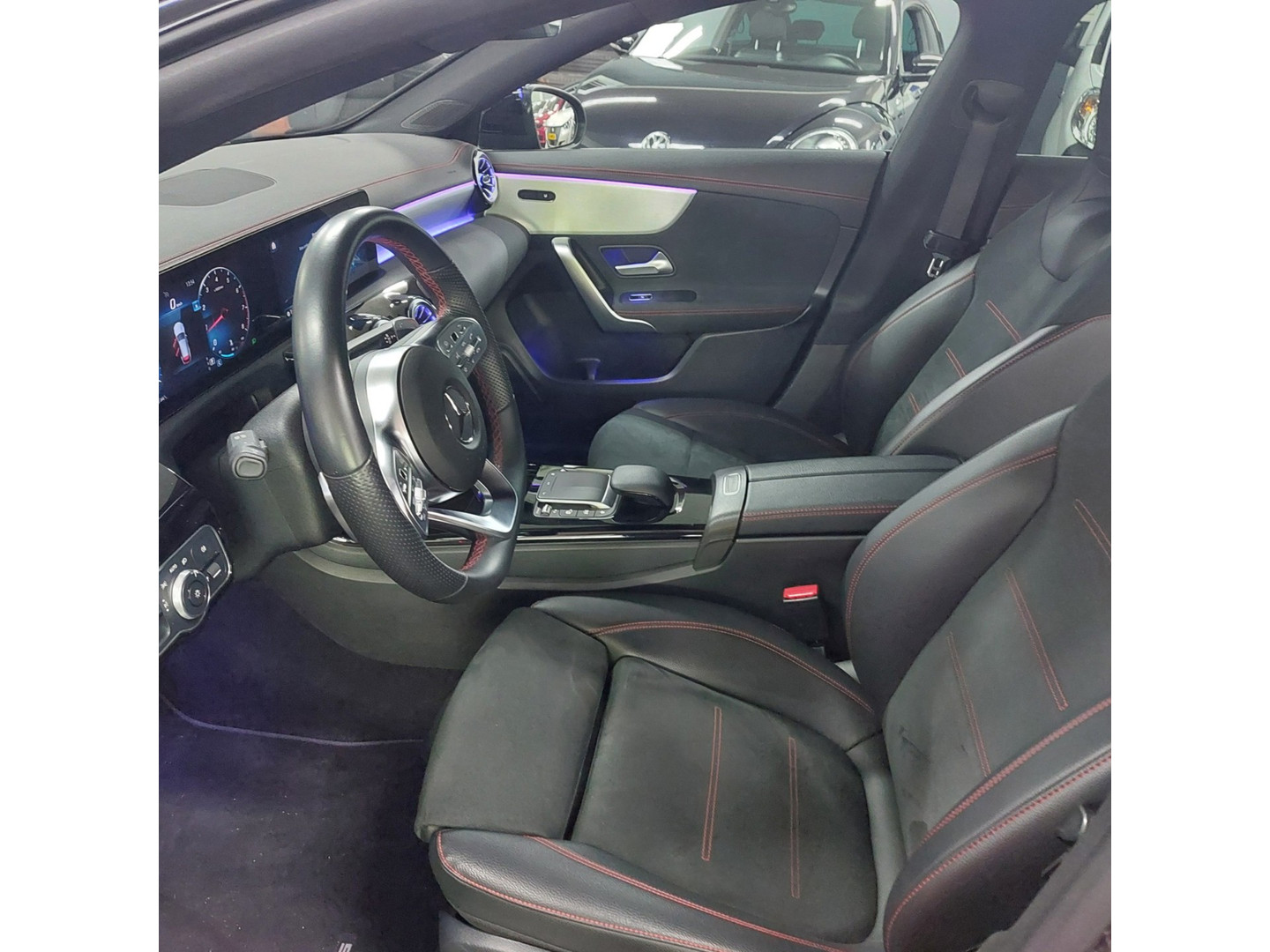 Mercedes-Benz Mercedes-Benz