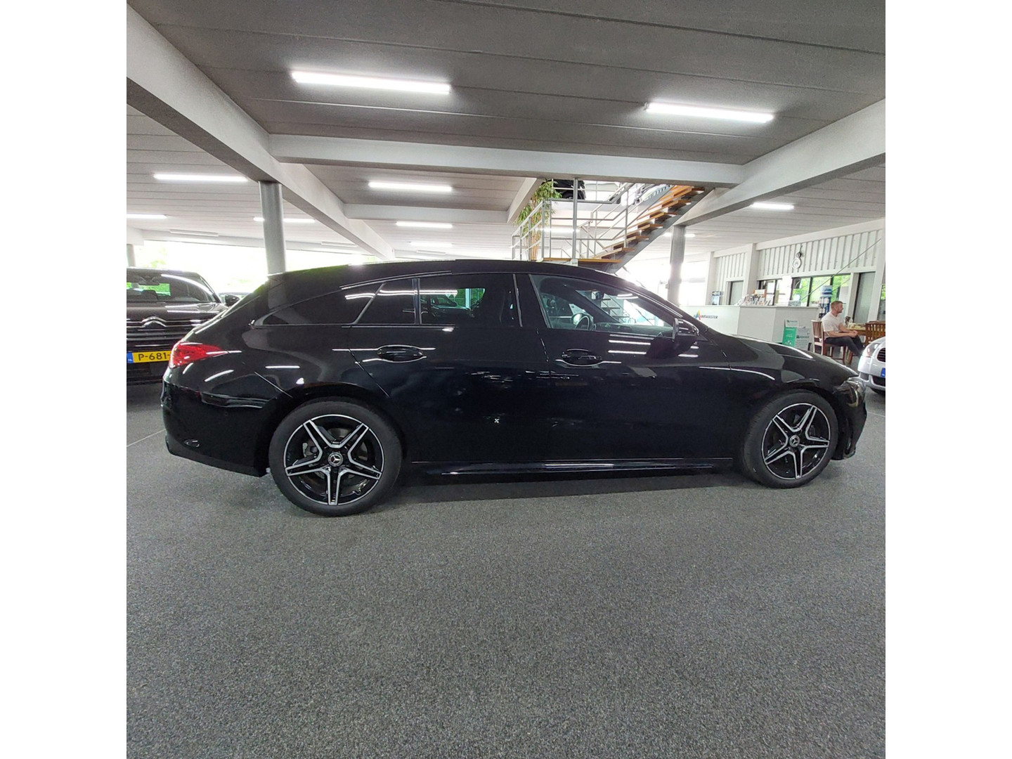 Mercedes-Benz Mercedes-Benz