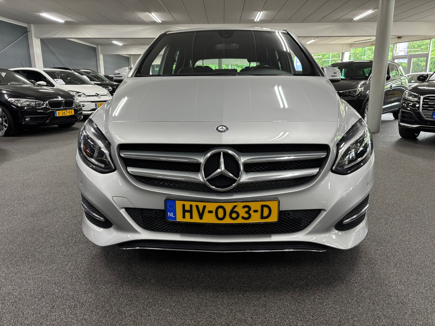 Mercedes-Benz Mercedes-Benz