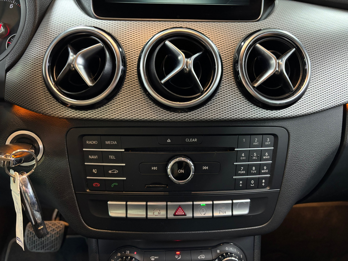 Mercedes-Benz Mercedes-Benz