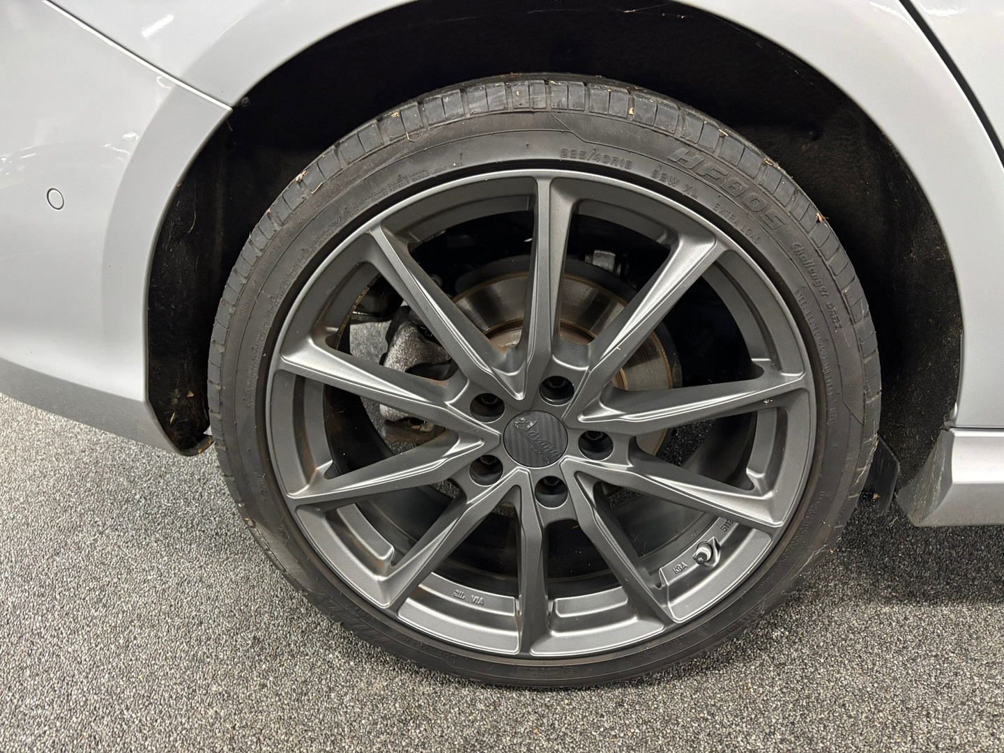 Mercedes-Benz Mercedes-Benz