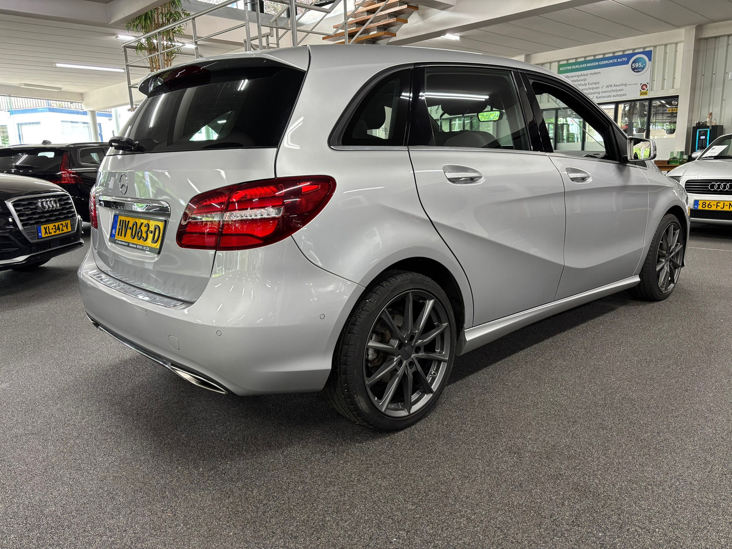 Mercedes-Benz Mercedes-Benz