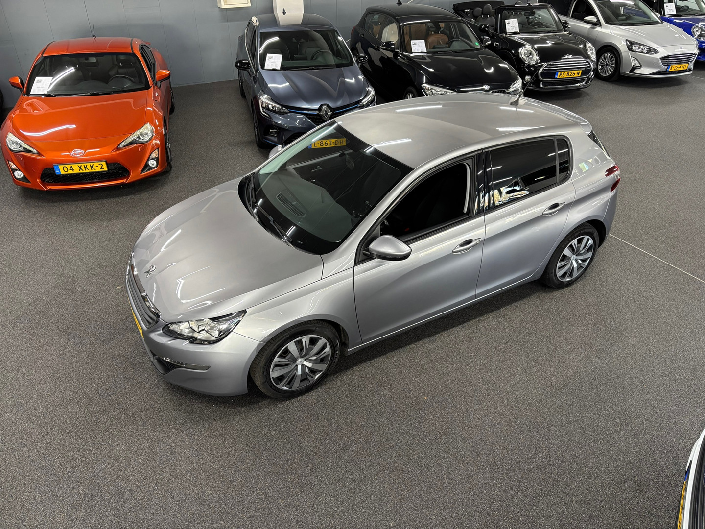 Peugeot Peugeot