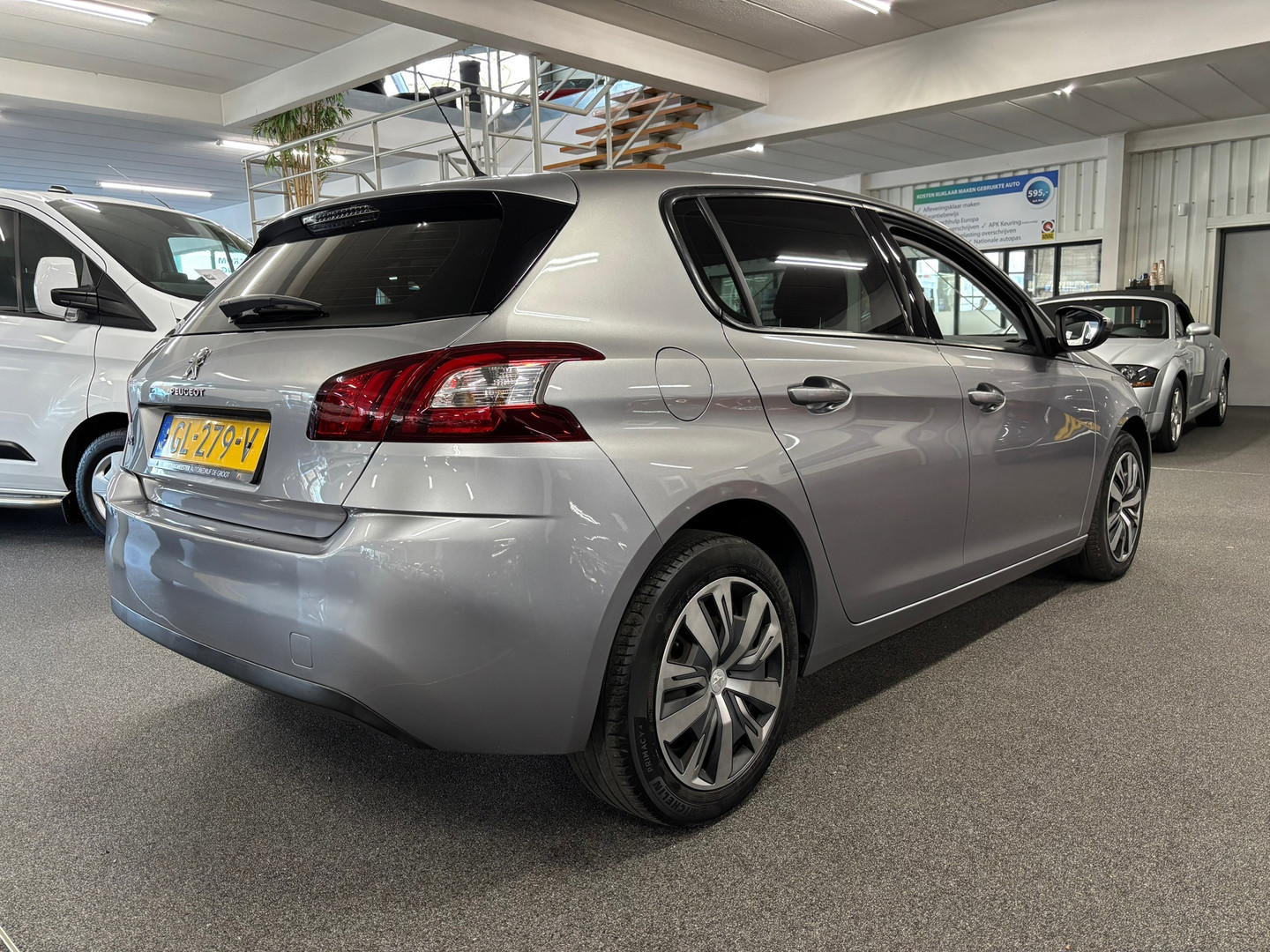 Peugeot Peugeot
